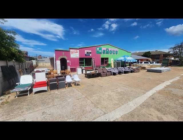 BUSINESS FOR SALE IN JEFFREYS BAY CENTRAL